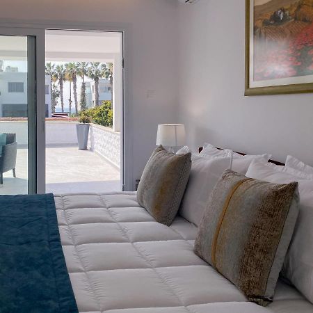 Phaedrus Living: Luxury Flat Semeli Apartment Paphos Ngoại thất bức ảnh