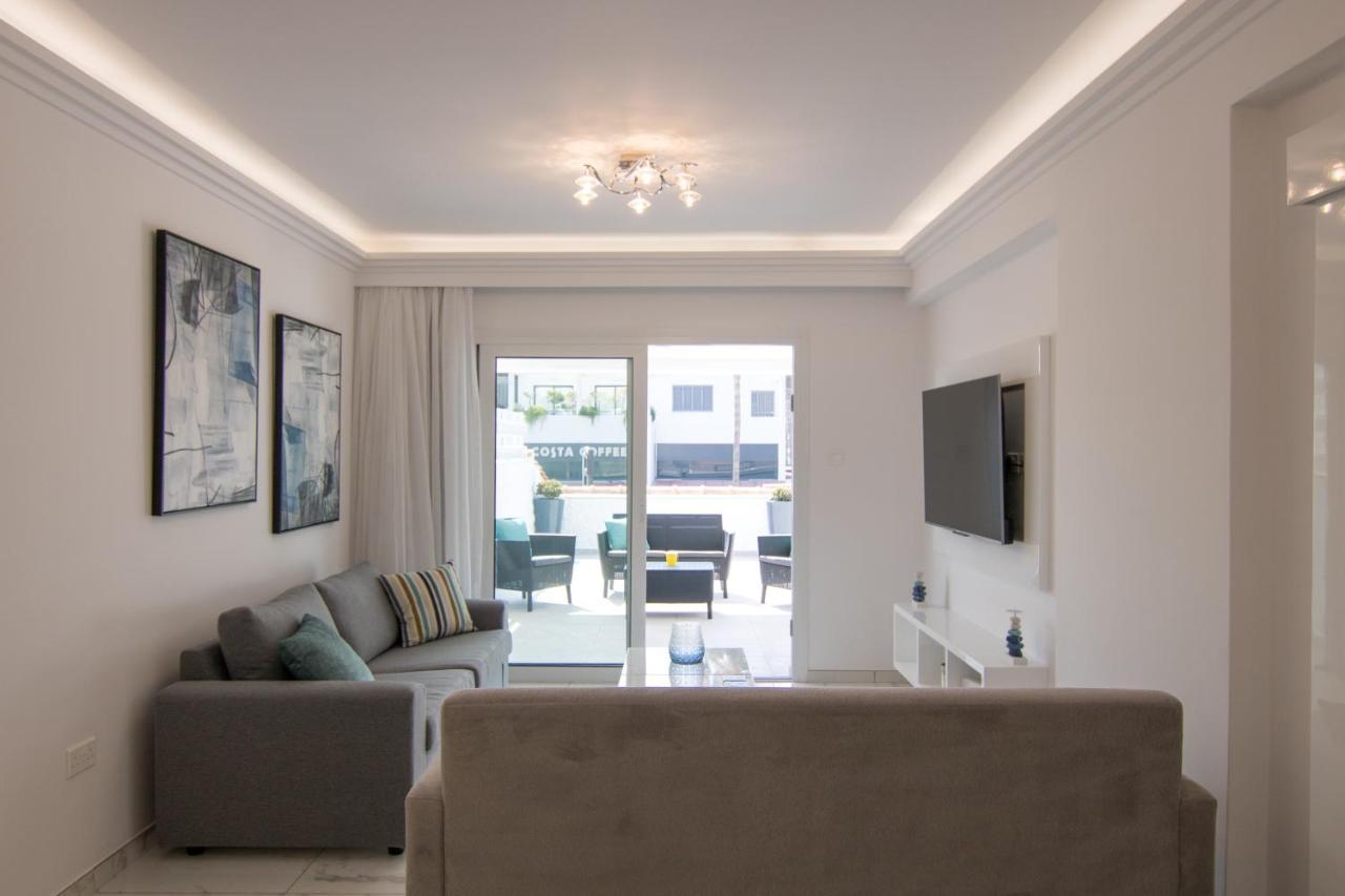 Phaedrus Living: Luxury Flat Semeli Apartment Paphos Ngoại thất bức ảnh
